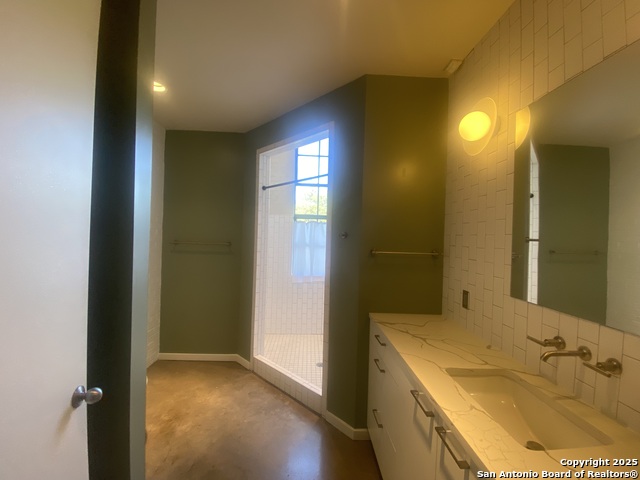 Image 2 of 20 For 114 Camp  204