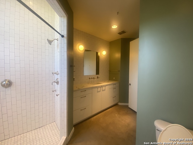 Image 3 of 20 For 114 Camp  204