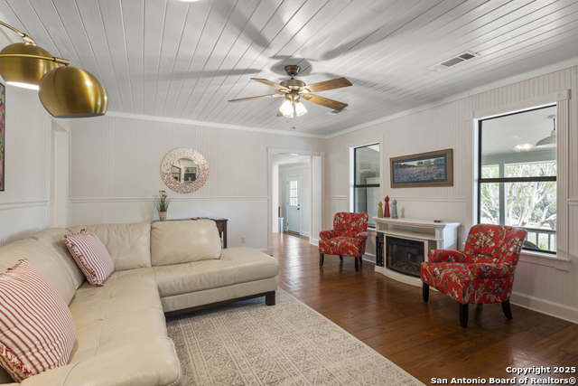 Image 10 of 46 For 2905 Overview