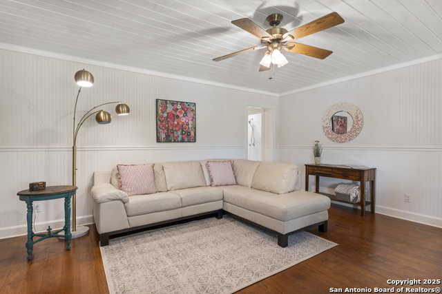 Image 9 of 46 For 2905 Overview