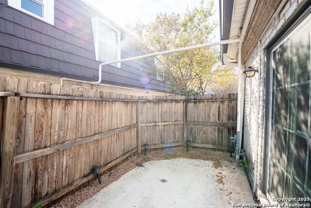 Image 22 of 28 For 8038 Broadway St  118k