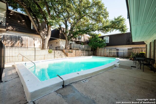 Image 24 of 28 For 8038 Broadway St  118k