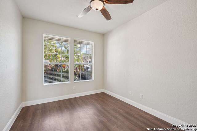 Image 20 of 49 For 27341 Paraiso