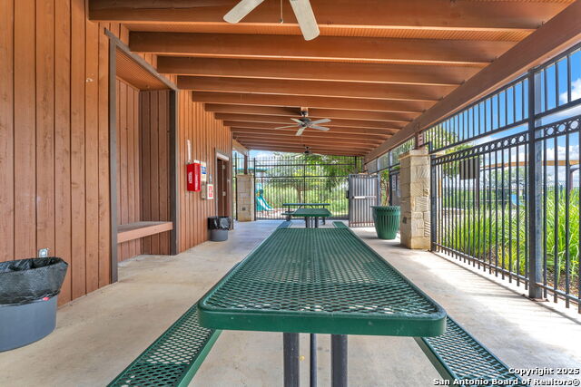 Image 37 of 42 For 8427 Buckhorn Parke