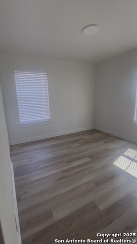 Image 6 of 29 For 4915 Creekmoor