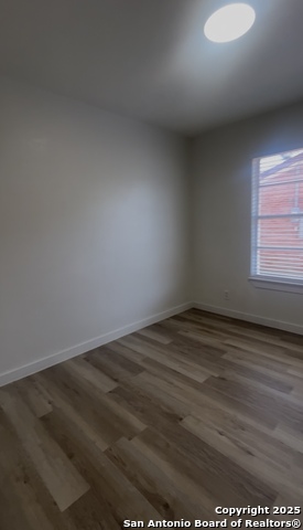 Image 9 of 29 For 4915 Creekmoor