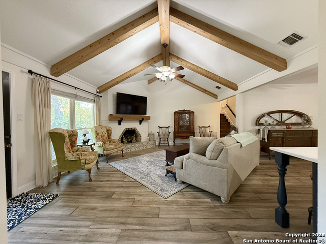 Image 21 of 41 For 12518 Chateau Forest