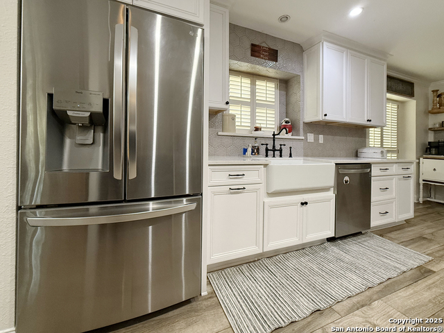 Image 27 of 41 For 12518 Chateau Forest