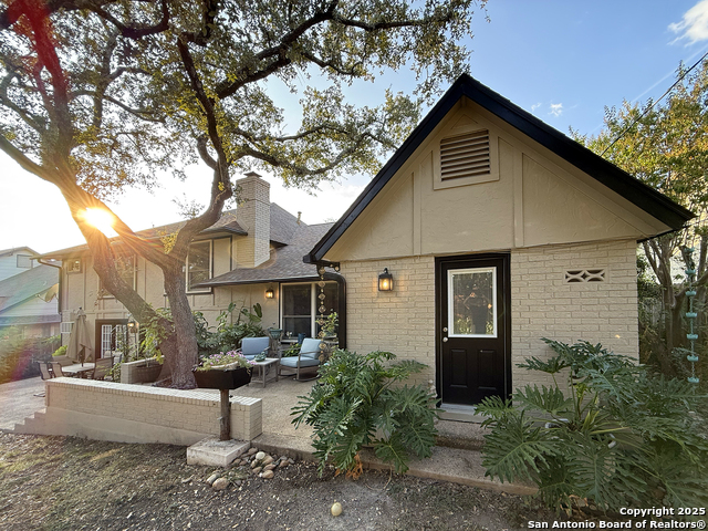 Image 5 of 41 For 12518 Chateau Forest