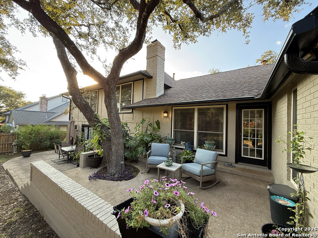 Image 7 of 41 For 12518 Chateau Forest