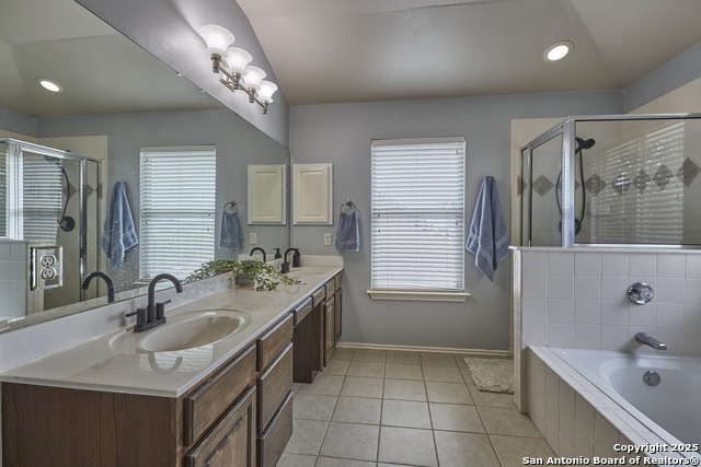 Image 13 of 27 For 935 Calico  