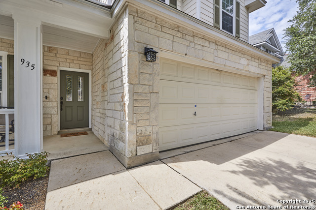 Image 16 of 27 For 935 Calico  