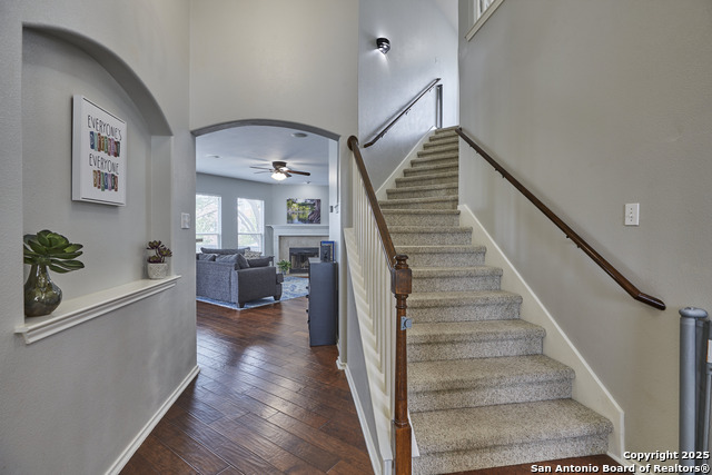 Image 2 of 27 For 935 Calico  