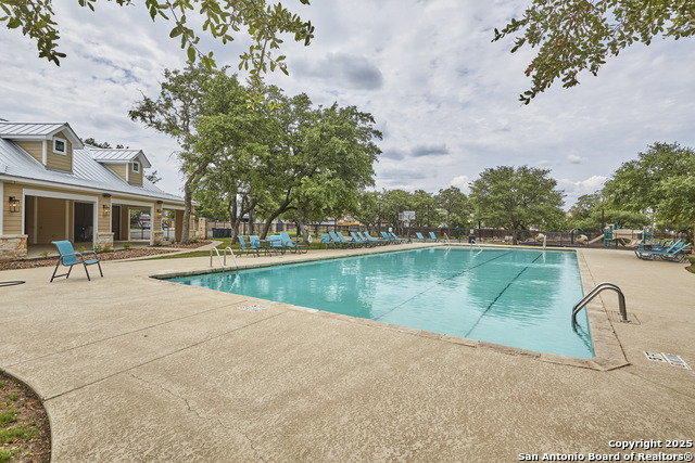 Image 26 of 27 For 935 Calico  