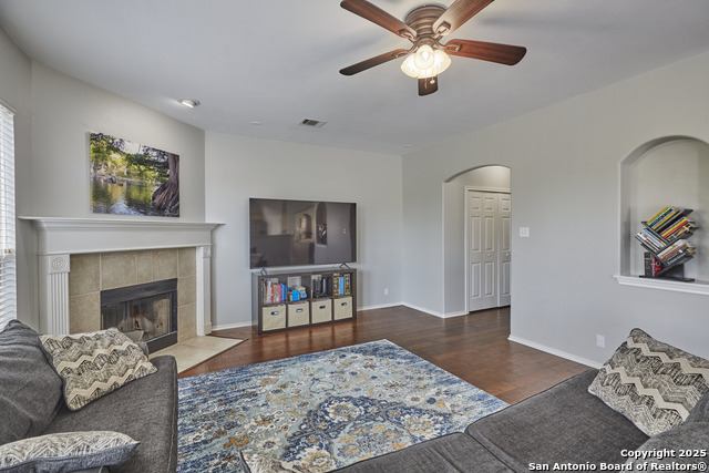 Image 6 of 27 For 935 Calico  