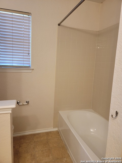 Image 16 of 31 For 4923 Bending Elms