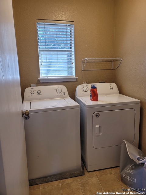 Image 17 of 31 For 4923 Bending Elms