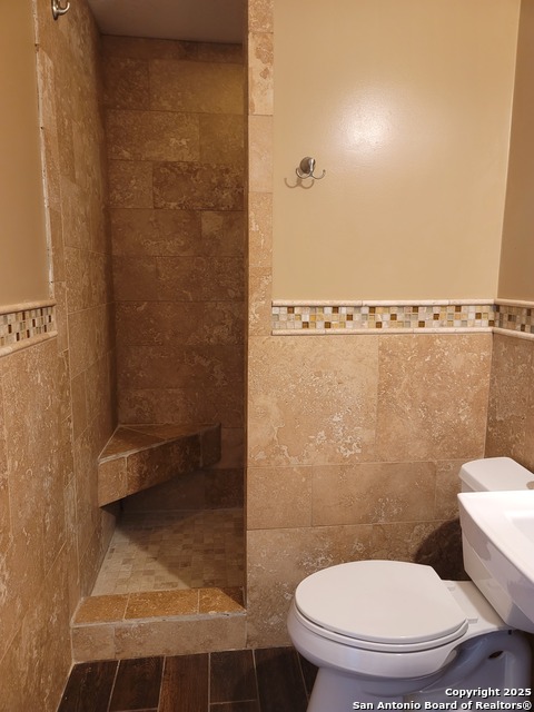 Image 25 of 31 For 4923 Bending Elms