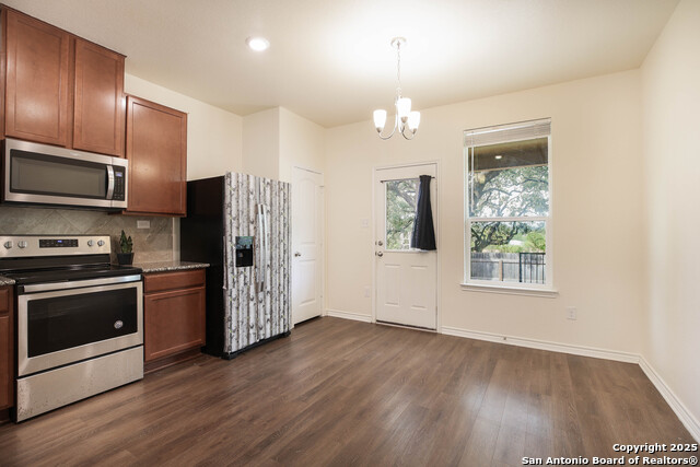 Image 7 of 24 For 15423 Daystar Pass