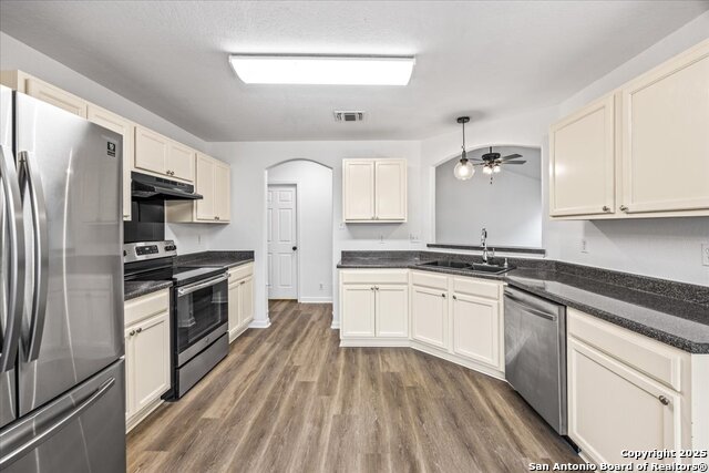 Image 10 of 27 For 4019 Flowing Path