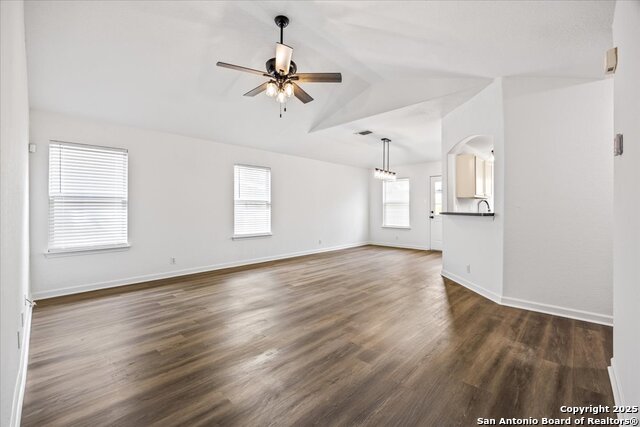 Image 4 of 27 For 4019 Flowing Path