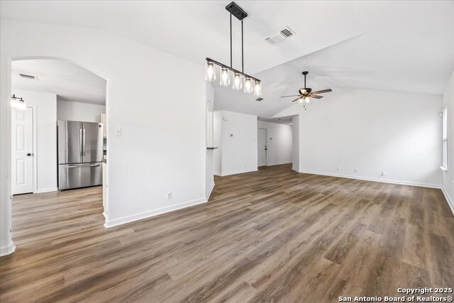 Image 8 of 27 For 4019 Flowing Path