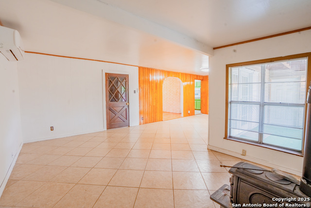 Listing photo id 11 for 146 Marlena  