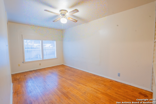 Listing photo id 23 for 146 Marlena  