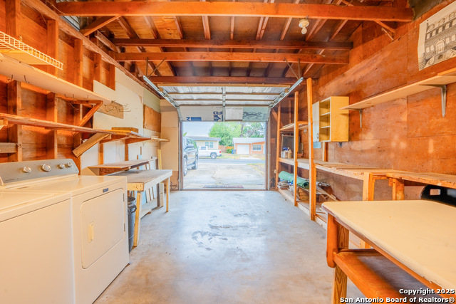 Listing photo id 4 for 146 Marlena  