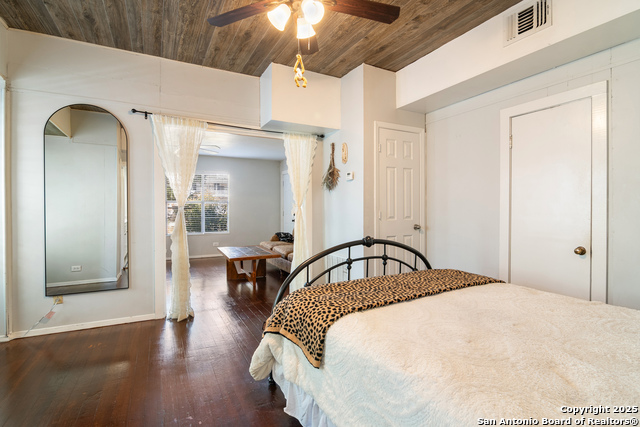 Image 15 of 19 For 814 Magnolia W