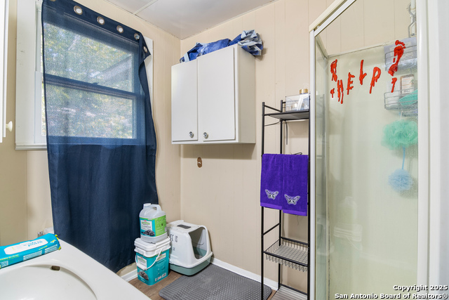 Image 9 of 19 For 814 Magnolia W