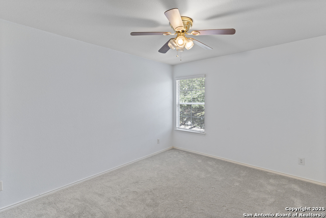 Listing photo id 24 for 6918 Cutting N