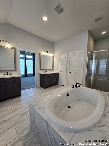 Listing photo id 15 for 14132 June Flower