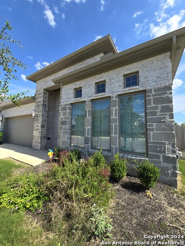 Listing photo id 1 for 14132 June Flower