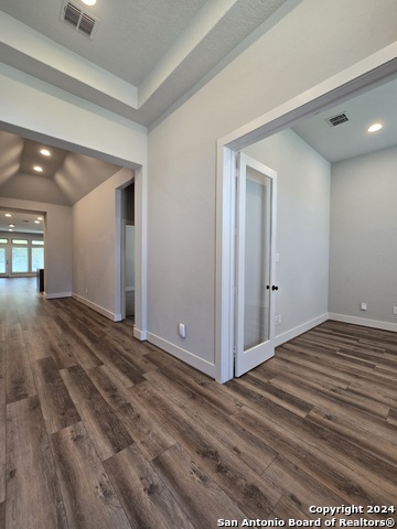 Listing photo id 3 for 14132 June Flower