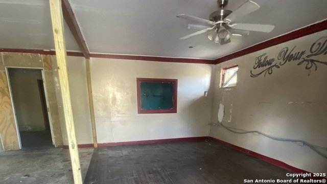 Image 3 of 9 For 1401 19th Sw