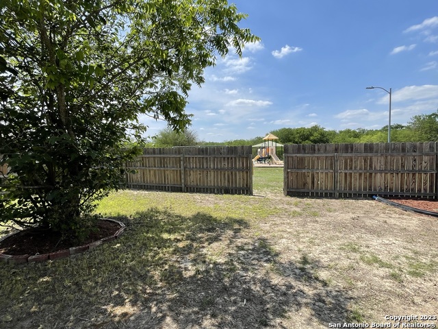 Image 25 of 28 For 10307 Western Sun