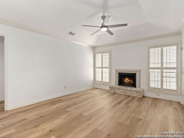 Image 4 of 23 For 2611 Eisenhauer  504