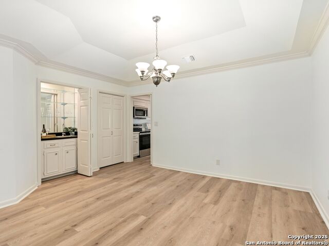 Image 7 of 23 For 2611 Eisenhauer  504