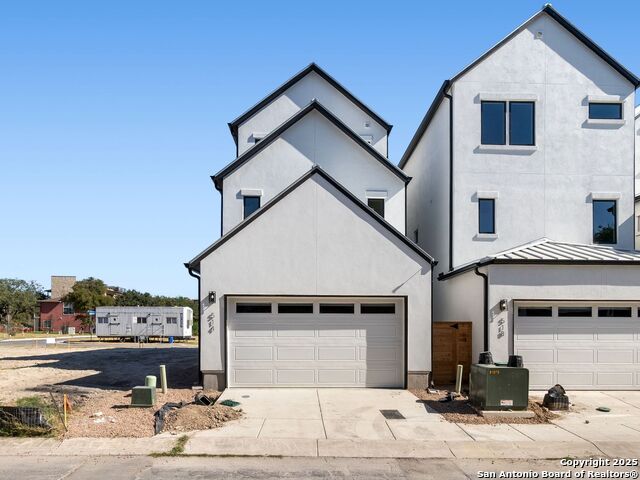 Image 32 of 39 For 546 Mcmonigal Place