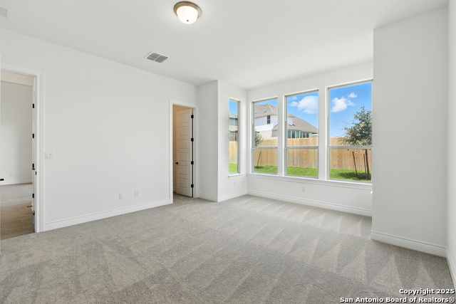 Image 6 of 17 For 12465 Nazareth