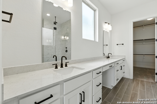 Image 8 of 17 For 12465 Nazareth