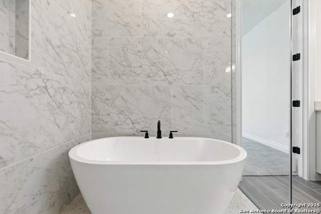 Image 9 of 17 For 12465 Nazareth