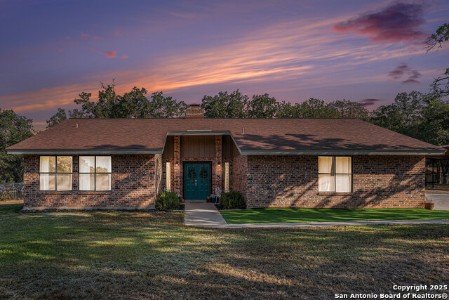 Details for 1860 Deer  , Floresville, TX 78114