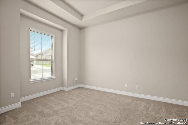 Listing photo id 10 for 1164 Waddie  