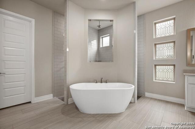 Listing photo id 15 for 1164 Waddie  