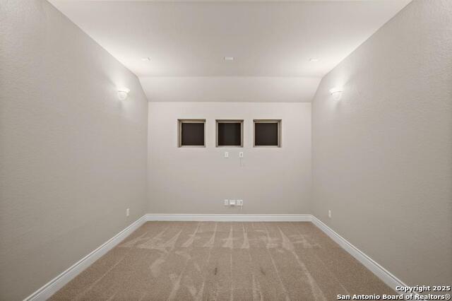 Listing photo id 23 for 1164 Waddie  