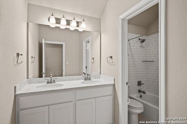 Listing photo id 25 for 1164 Waddie  