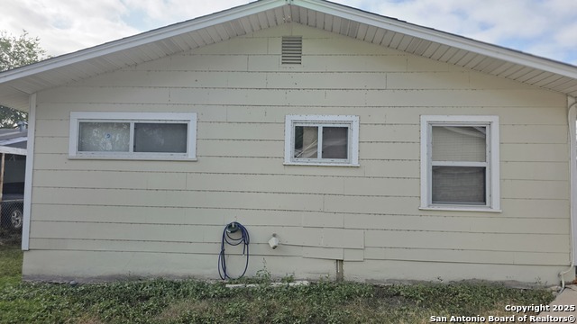 Image 25 of 29 For 3627 Poplar W