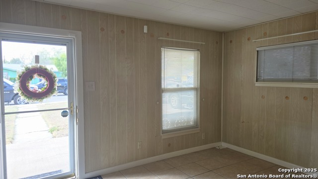 Image 4 of 29 For 3627 Poplar W